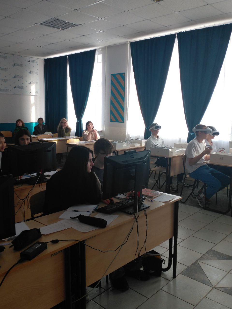 Открытый урок в Финуниверситете: математика в 3D-пространстве с VR-технологиями